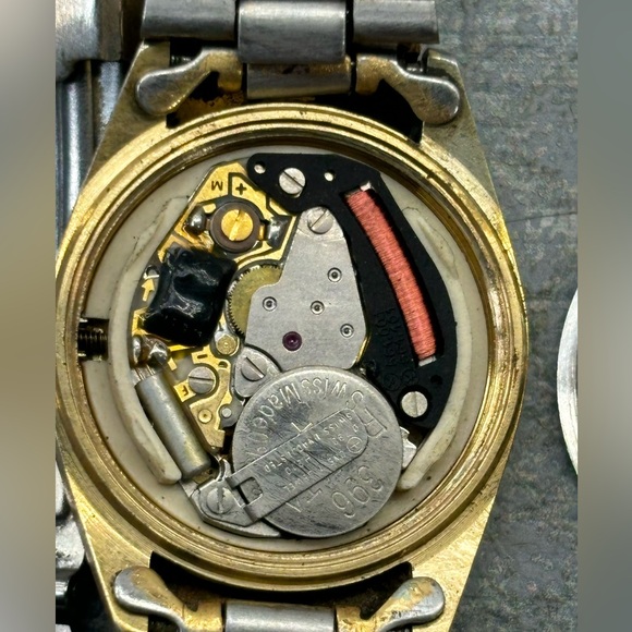 VTG Caravelle Bulova Quartz 48J2O Swiss 1 Jewel Gold Ladies Wrist Watch C 865018 - Picture 16 of 16